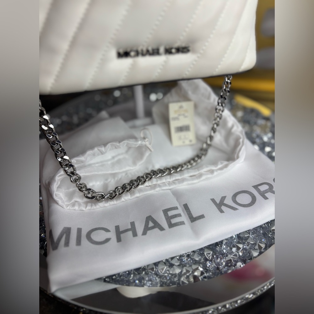 Michael Kors Suri Small Quilted Crossbody Bag NWOT - Picture 4 of 14